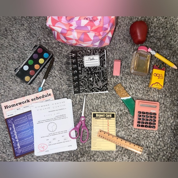 $5 DOLL ACCESSORIES SCHOOL SET. ADORABLE. $5 WHEN BUNDLED WITH 3 OR MORE ITEMS - Picture 7 of 16